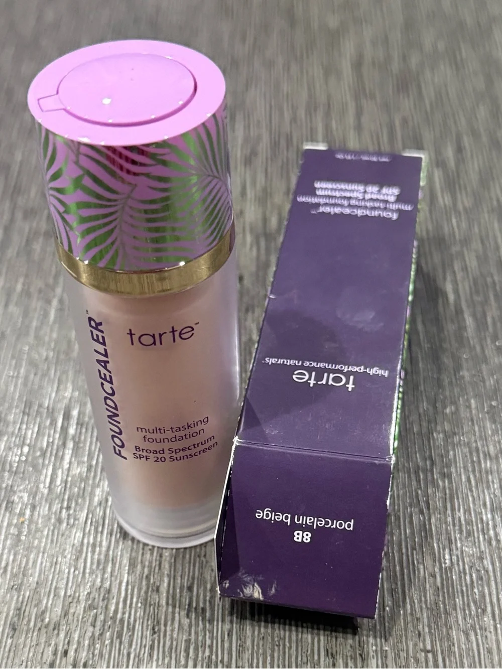 8B Porcelain Beige tarte Foundcealer MultiTasking Foundation Broad Spectrum SPF
